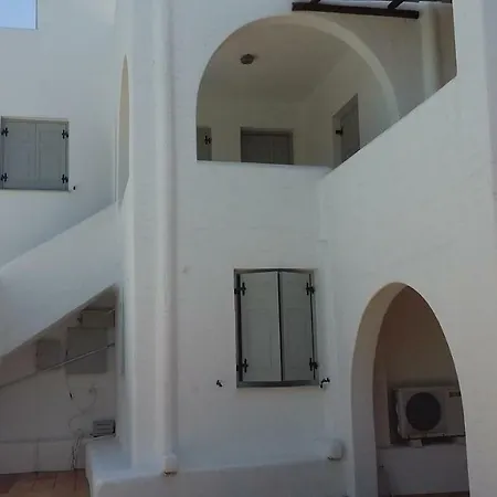 Paros Liogerma Landsted *